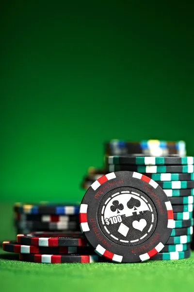 Slot game spin results with multiplier details recorded in Data Keluaran