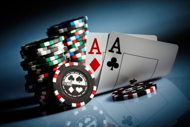 Wild Fireworks baccarat table with card dealing on kargo toto